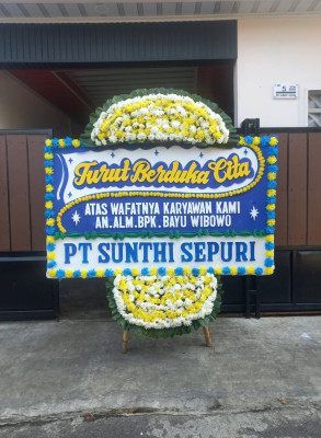 Papan Bunga Duka di Pengenjek